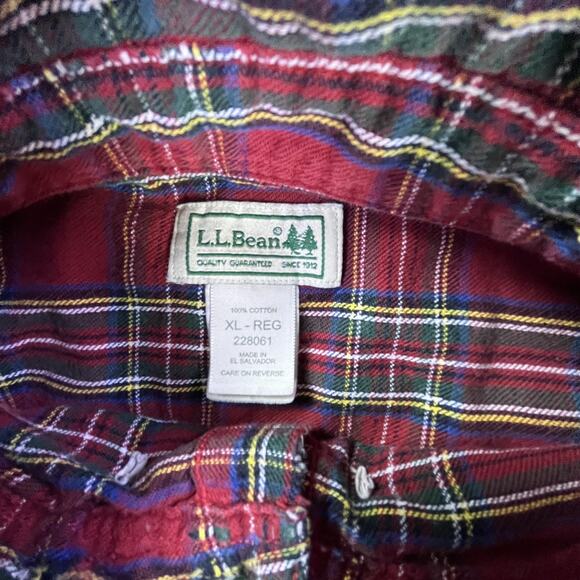 Vintage L.L. Bean Well Worn Red Plaid Flannel Shirt Mens XL Regular 100% Cotton - Picture 2 of 11